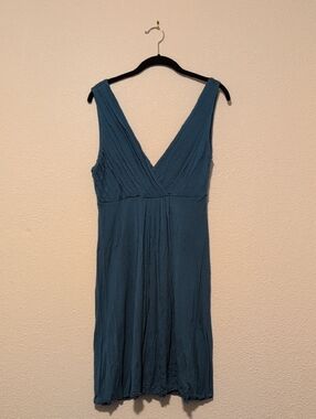 Teal V‑Neck Sleeveless Dress
